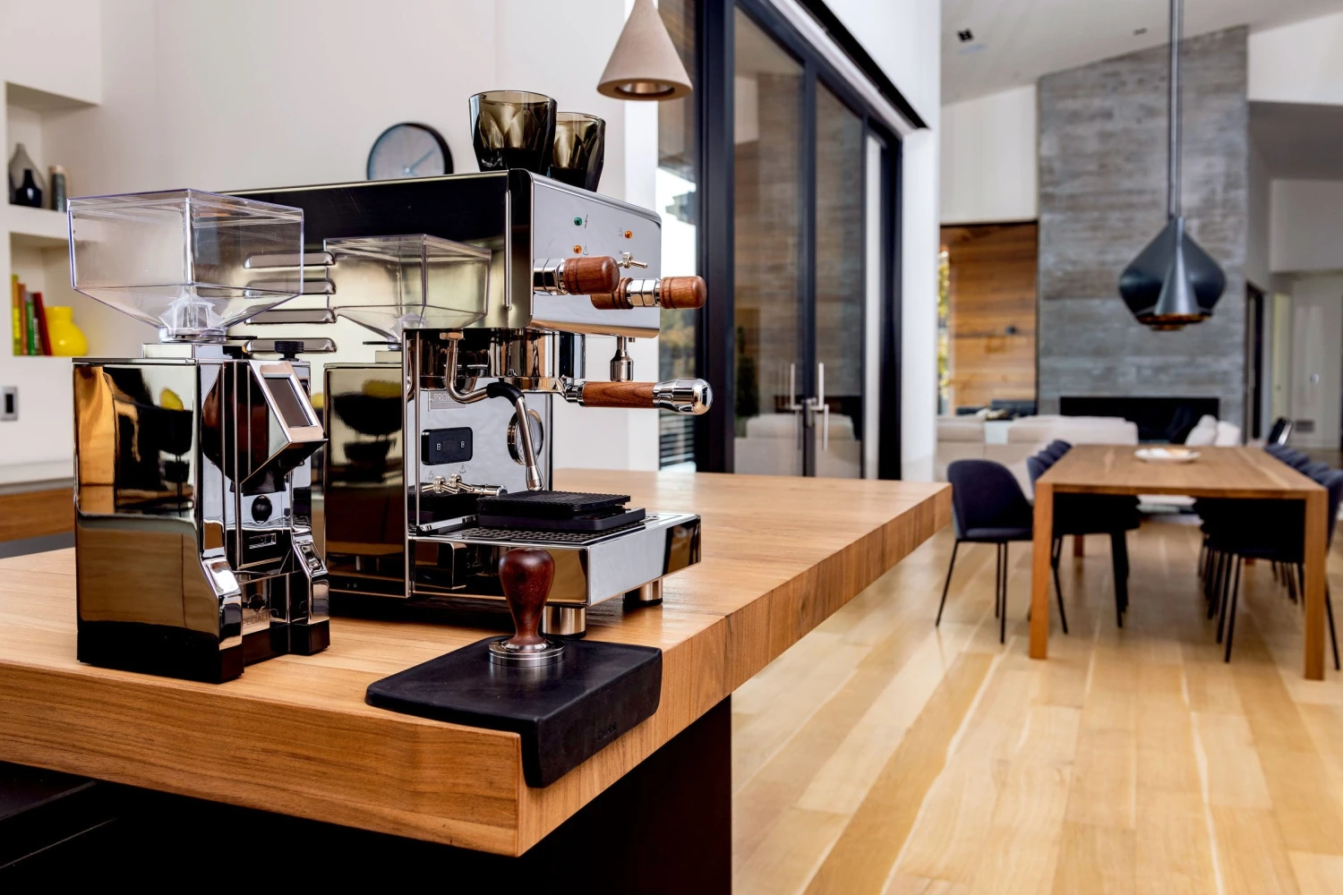 Profitec Pro 300 Dual Boiler Espresso Machine 10 Profitec Pro 300 Dual Boiler Espresso Machine